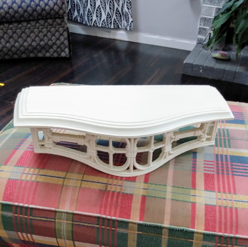 Vintage circa 1986 Homco wicker look shelf